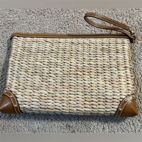 Malibu Woven Straw Clutch 